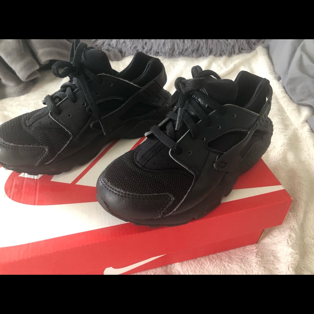 Huarache kid sneakers